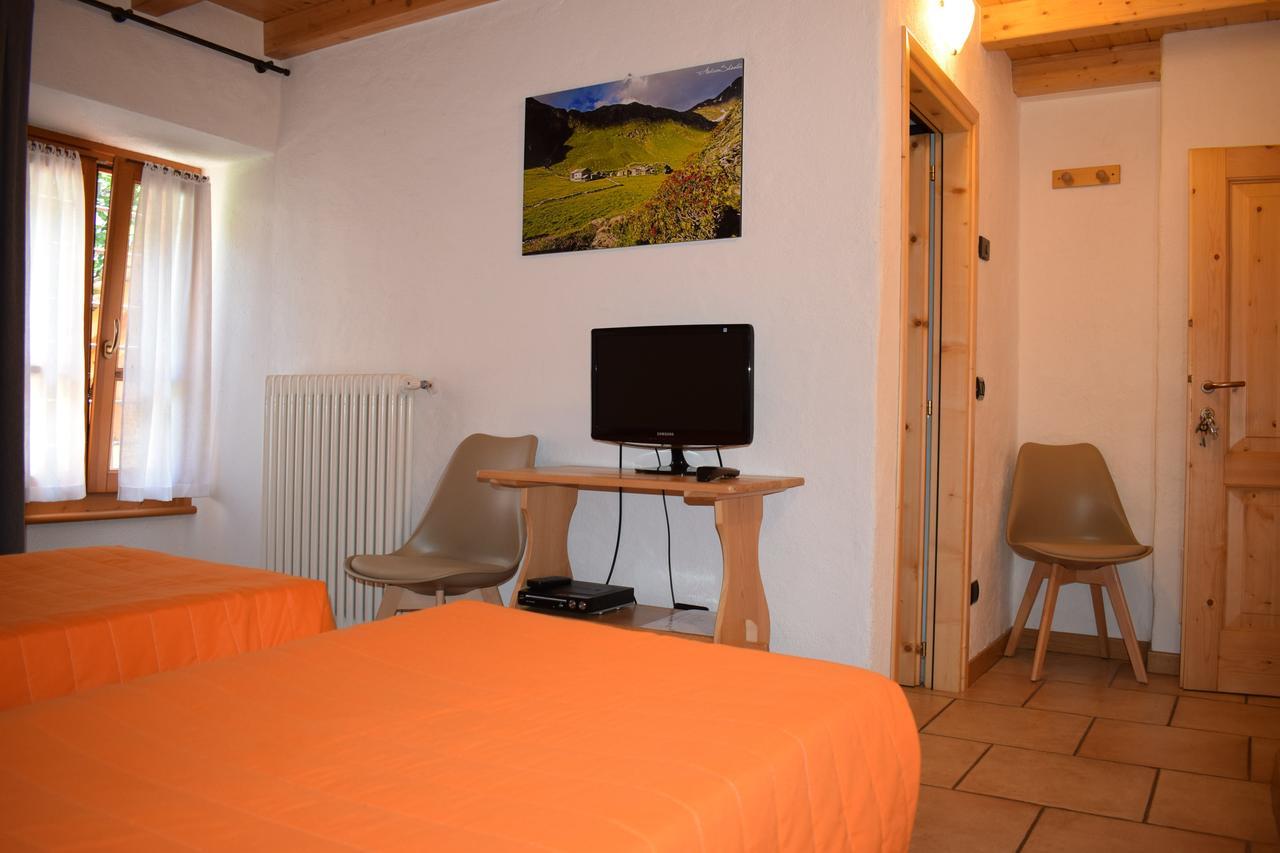 Italo-Svizzero Hotel Chiavenna Ngoại thất bức ảnh